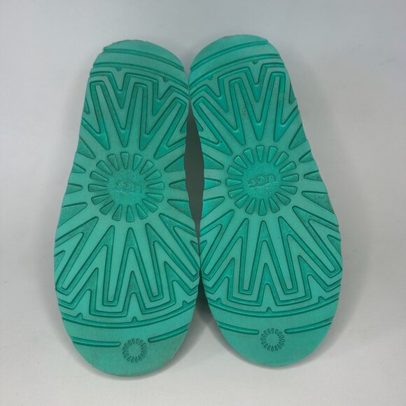 UGG Classic Clear Mini rain boots in the "Tide Pool" color Size 7 Womens - Picture 10 of 10